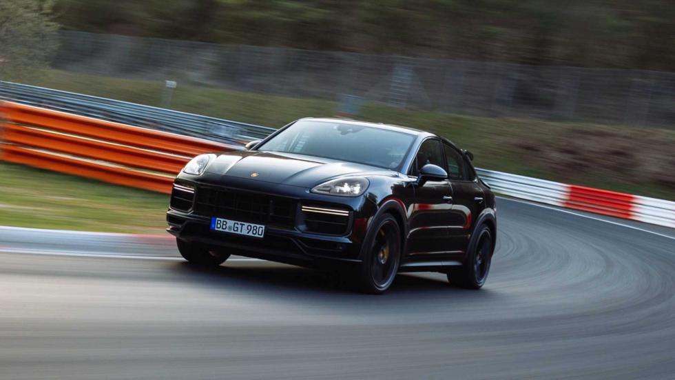 Η «καυτή» Porsche Cayenne Coupe έγραψε ιστορία στο Ring